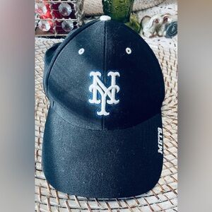 Black Mets Baseball Cap